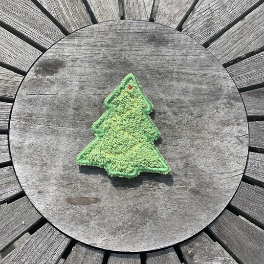 Abschminkpad Tannenbaum Stickdatei ITH 10x10 cm