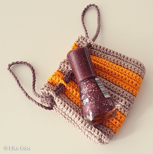 Adventskalender für "Fashionistas 2.0" - acht zauberhafte Modelle