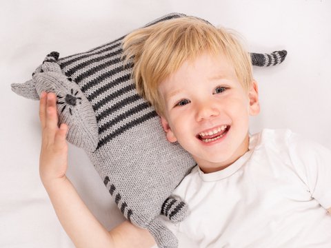 Strickanleitung Tierkissen Katze Kitty, größe 30x30 cm, Anfängerfreundlich