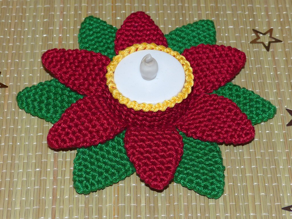 Crochet Pattern Poinsettia tealight holder - Image 2
