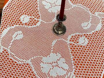 "Amapola" Mitteldecke mit Mohnblumenmotiv Filethäkeln Anleitung