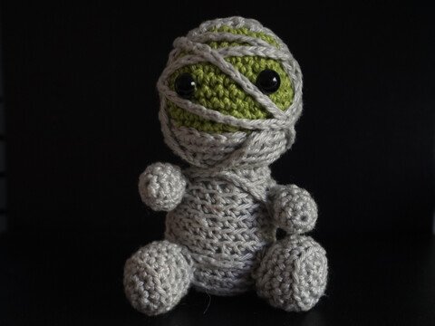 Mumie "Mummygurumi" - Häkelanleitung für Halloween