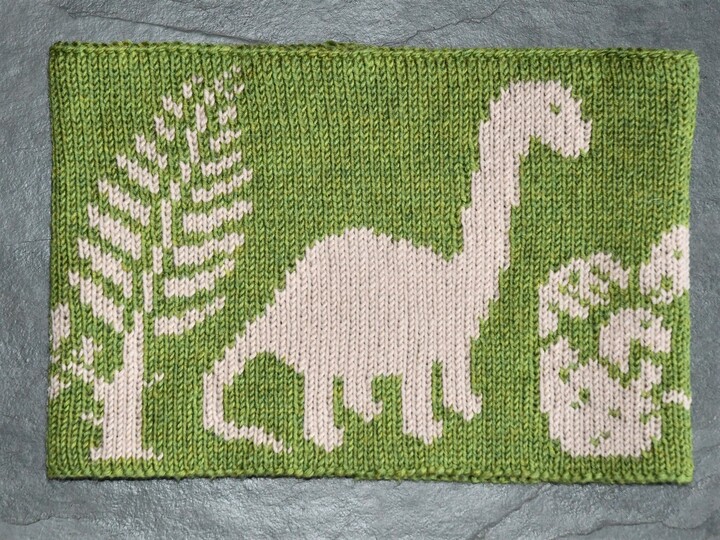 Double Knitting Pattern Cowl "Dinoworld"