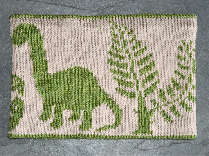 Double Knitting Pattern Cowl "Dinoworld"