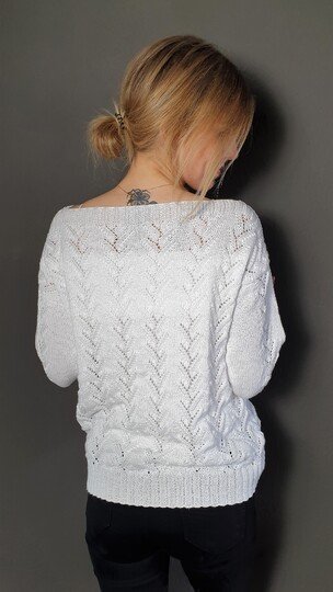 190 Strickanleitung Pullover Lochmuster Maiglöckchen