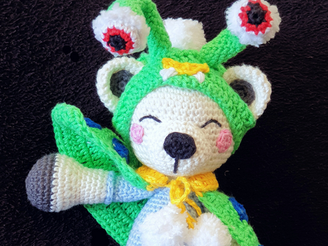 Häkelanleitung Monster-Kostüm für Eisbär Luis