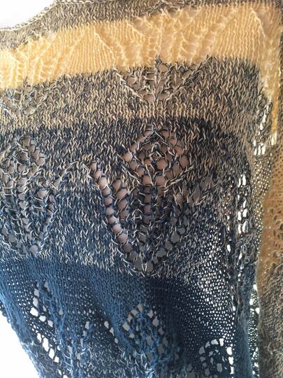 Asymmetrisches Tuch "Tulpen-Insel"