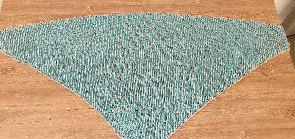 Penguin, Shadow Knitting, Illusion Knitting, Motif Shawl