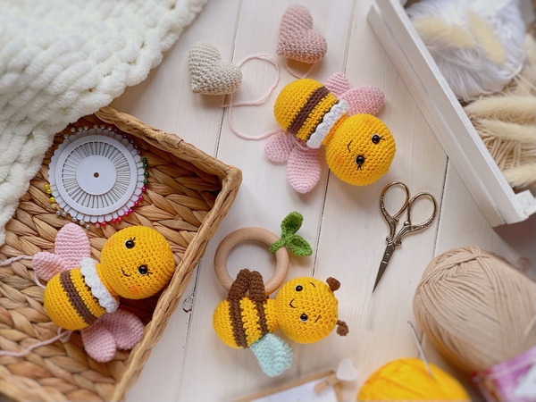 Amigurumi crochet patterns SET: bumblebee + rattle bee