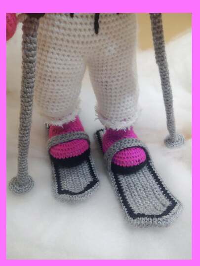 Häkelanleitung / Amigurumi / Ski-Girl Sindy