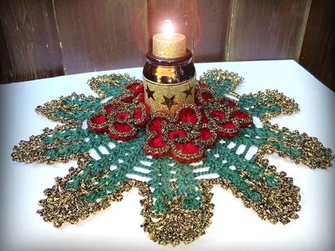 weihnachliches Deckchen / Tischschmuck