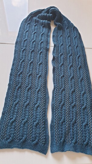 193 Strickanleitung Schal Loch Zopf Romina