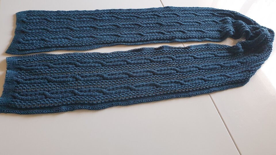 193 Strickanleitung Schal Loch Zopf Romina