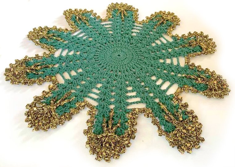 Festlicher Wandschmuck