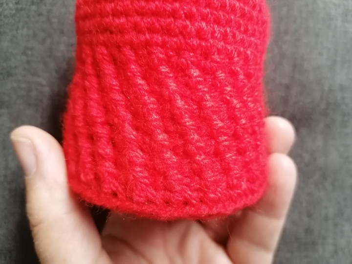 Little Gnome "Glitter ball" - crochet pattern