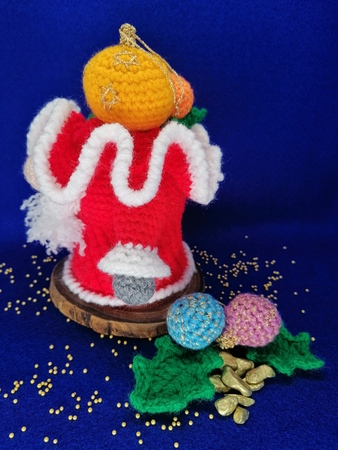 Little Gnome "Glitter ball" - crochet pattern