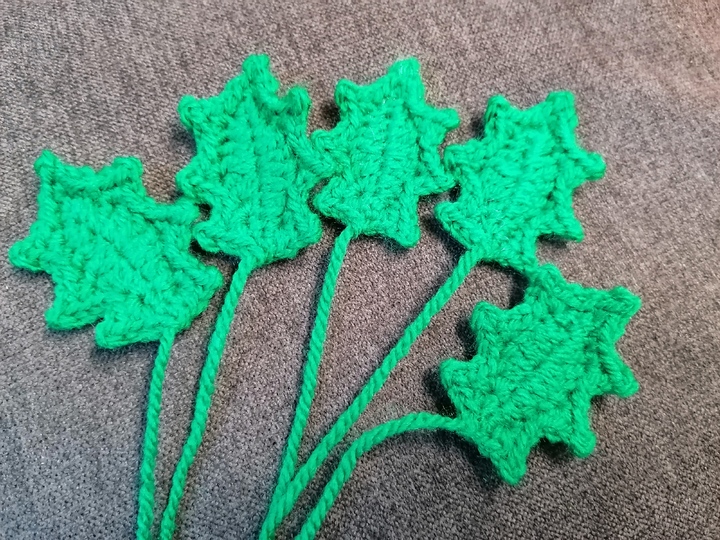 Little Gnome "Glitter ball" - crochet pattern