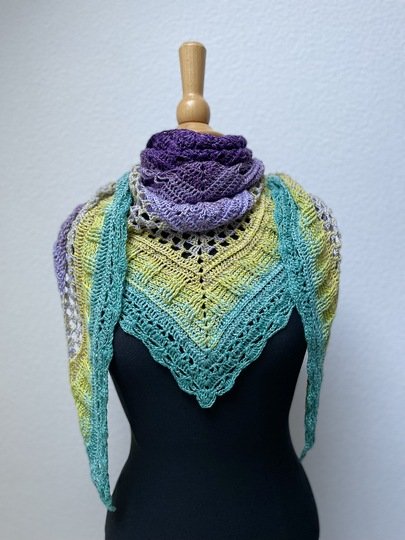 Häkelanleitung Dreieckstuch "Amalthea"