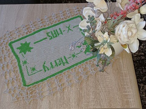 Häkelanleitung Kleine Mitteldecke "Merry X-Mas "