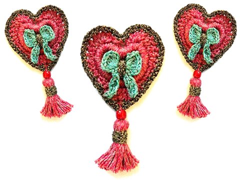 Herzanhänger mit kleiner Schleife