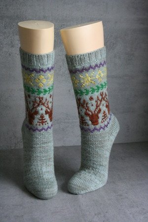 Selda christmas socks knitting pattern colorwork