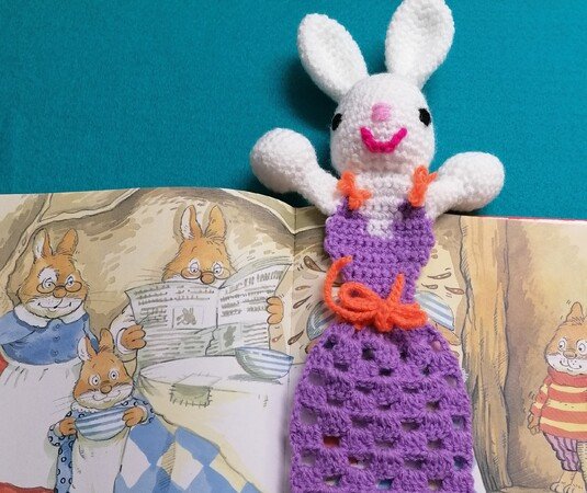 Bookmark "Engler bunny" - crochet pattern