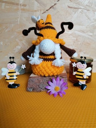 Little Gnome "Bee" - crochet pattern