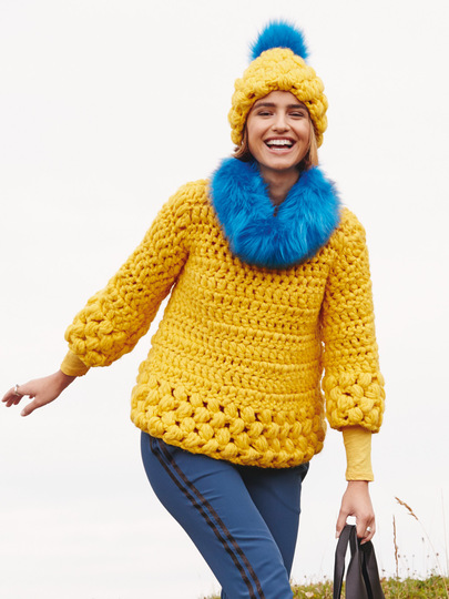 Häkelanleitung: Gehäkelter Pulli mit Büschelmaschen an Saum und Mütze