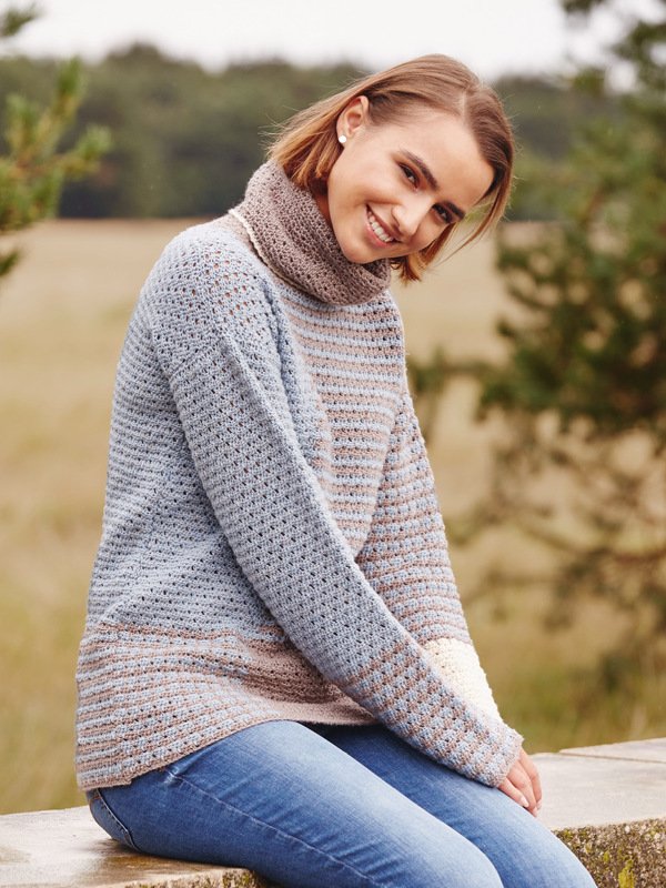 Häkelanleitung: Langarm-Häkel-Pulli in drei Farben mit Rollkragen