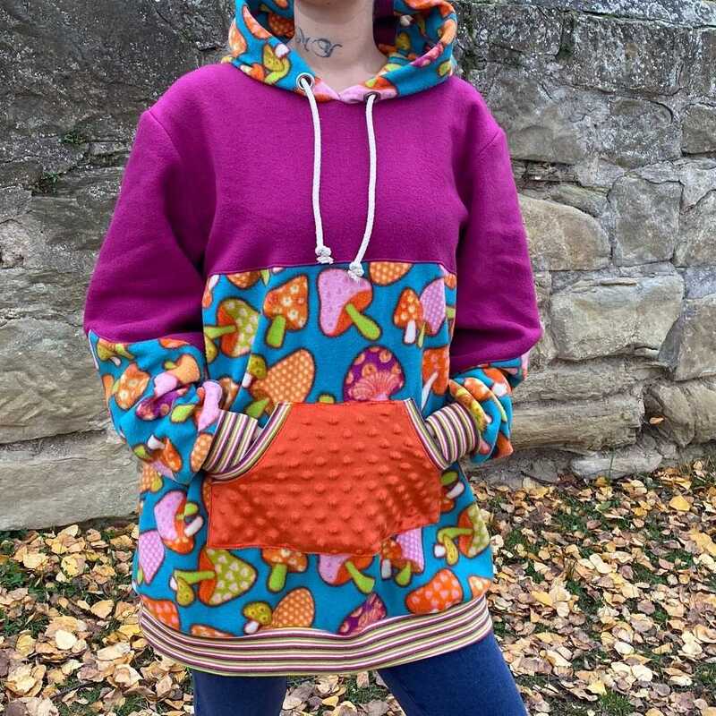 Hoodie Inga Oversize Gr. 34-54 Schnittmuster &amp; Nähanleitung