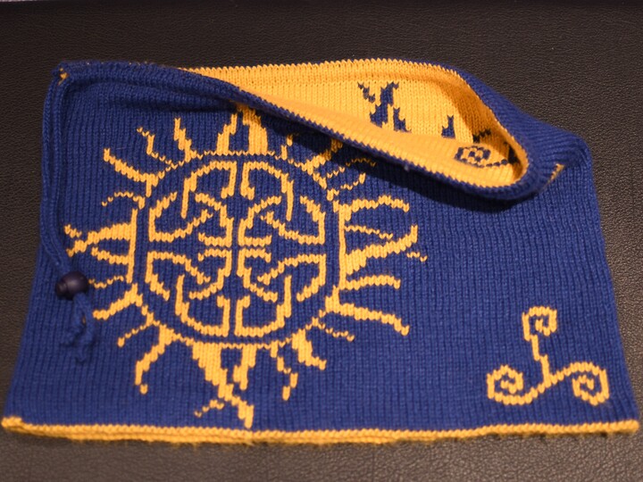 Kuschelloop / Schulterwärmer "Keltische Sonne" - Doubleface Strickanleitung