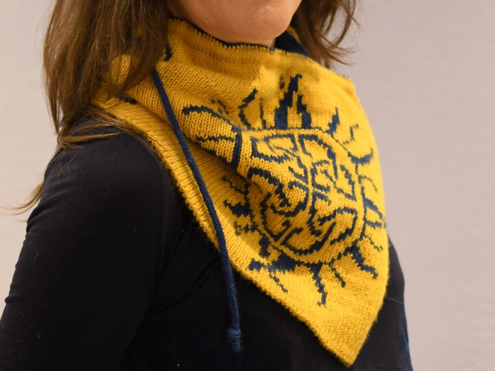 Kuschelloop / Schulterwärmer "Keltische Sonne" - Doubleface Strickanleitung