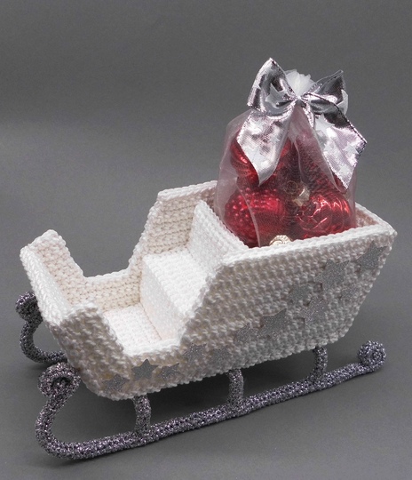 Crochet pattern sleigh Christmas decoration & gift - easy and versatile
