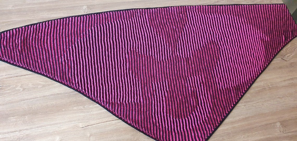 Horse, Shadow Knittin, Illusion Knitting, Motif Shawl