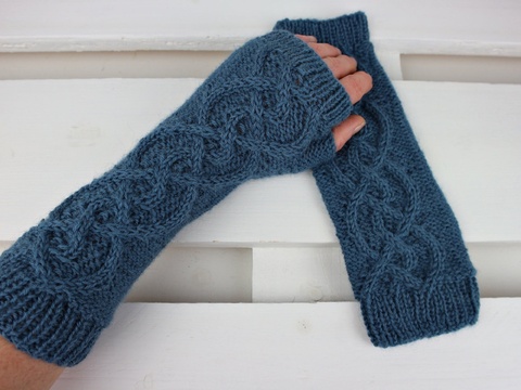 Fingerless Gloves Knitting Pattern PDF with Cable Design – Softly