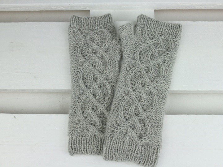 Fingerless Gloves Knitting Pattern PDF with Cable Design – Softly
