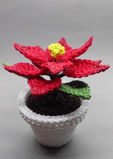 Mini-Weihnachtsstern im Topf - einfach und schnell aus Wollresten häkeln