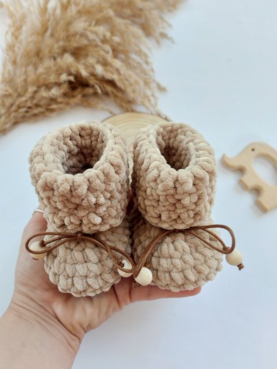 Häkelanleitung Plushy Booties, Babyschühchen