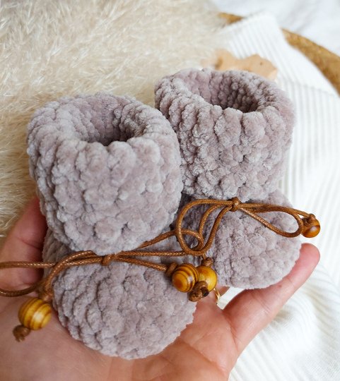 Häkelanleitung Plushy Booties, Babyschühchen