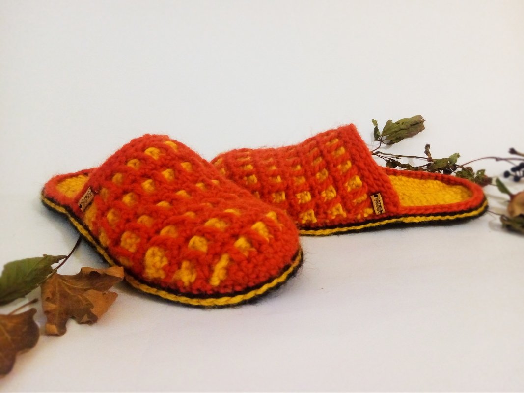 Waffle slippers. Crochet pattern
