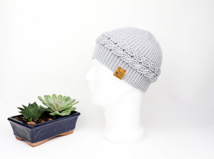 Beanie “Grace”  (sporty or hanging, all sizes)