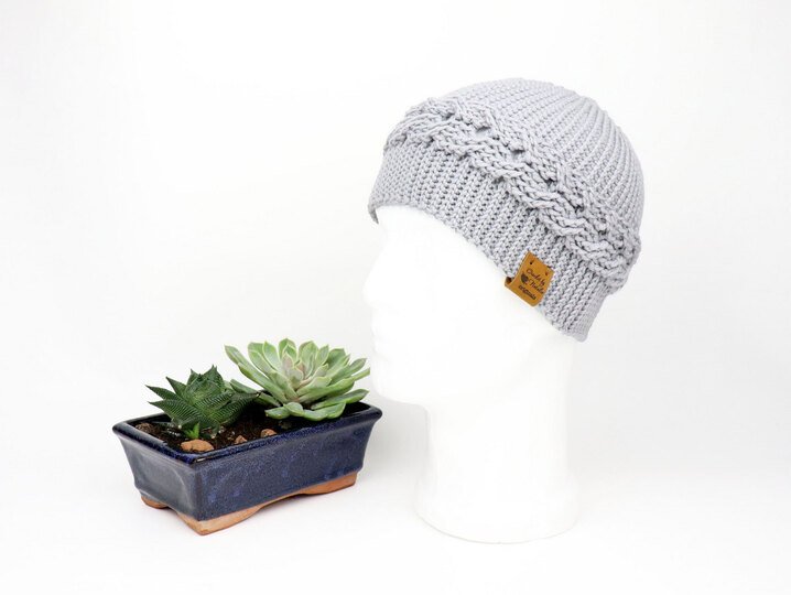 Beanie “Grace”  (sporty or hanging, all sizes)