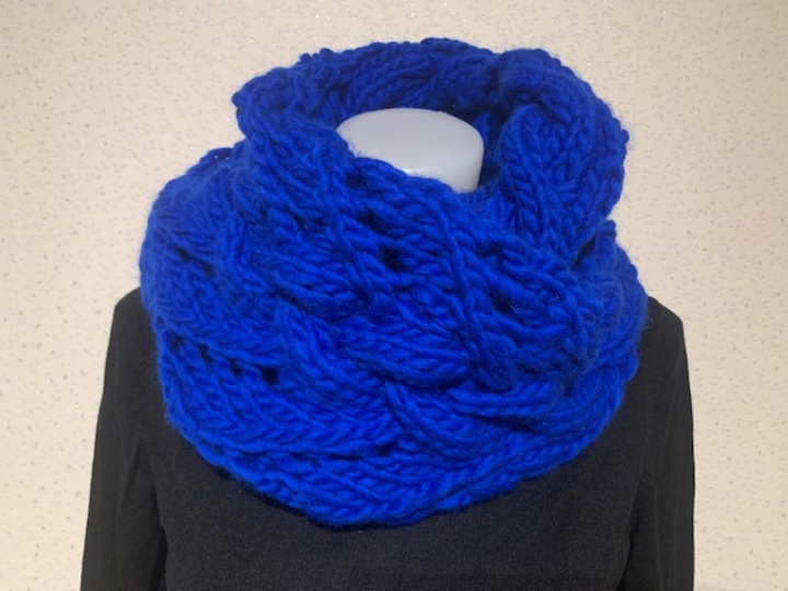 Strickanleitung für den Loopschal "Blue-Loop"