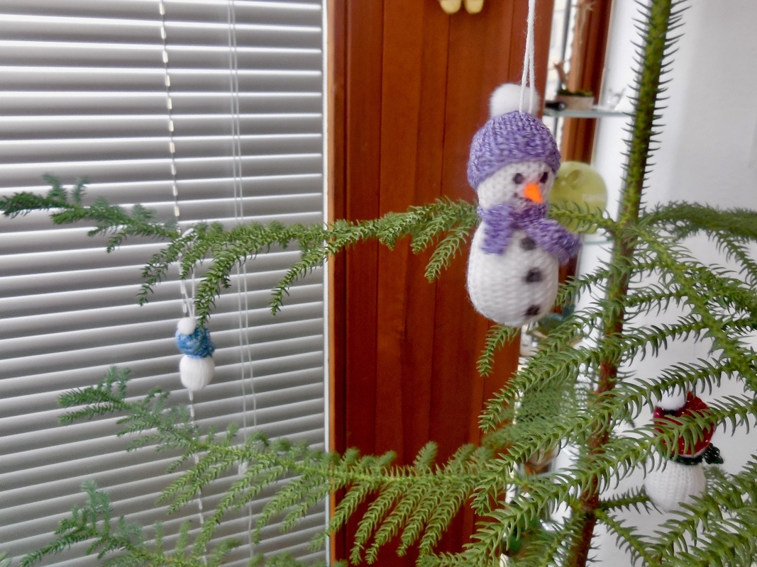 Schneemann - Baumhänger - Strickanleitung