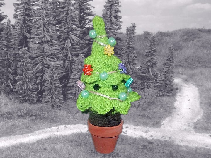 Weihnachtliches Bäumchen zum Häkeln