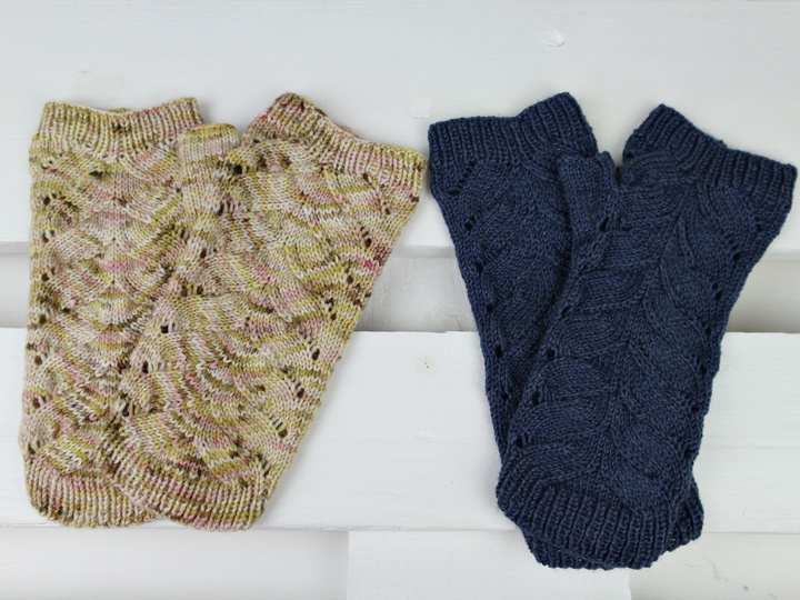 Lace Fingerless Gloves Knitting Pattern PDF | Wrist Warmers