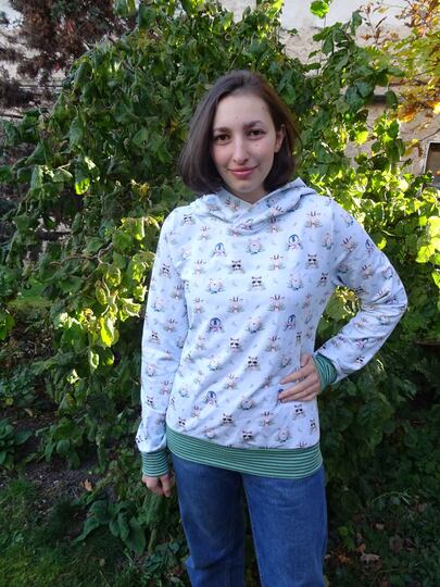 Rentier Kuschelpulli Gr. S - XXL nähen Schnittmuster Beamer