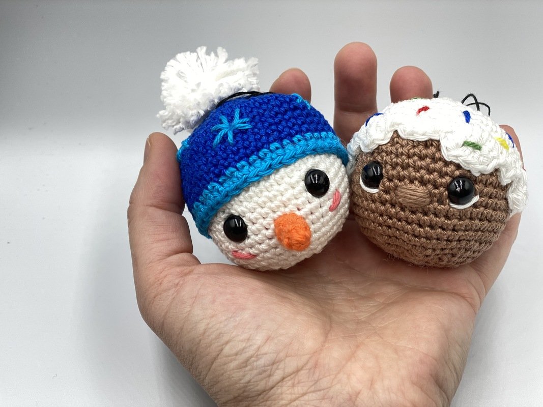 Crochet Pattern - Christmas baubles (Snowman and Gingerbread man) - Image 2