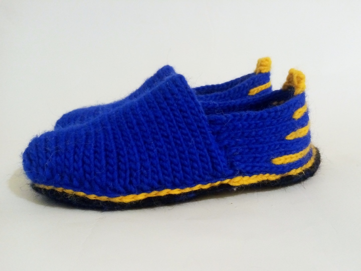 Slippers Sneakers. Crochet pattern