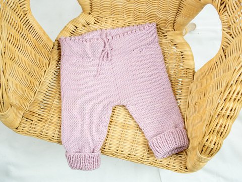 Strickanleitung Babyhose Lou  (Gr. 62/68 - 98/104)